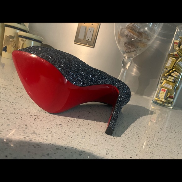 Brand new designer shoe never wore them - Picture 2 of 7